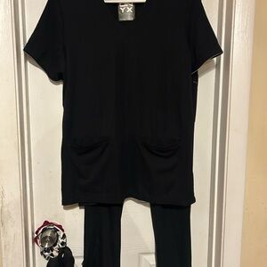 Healing hands black scrub matching set